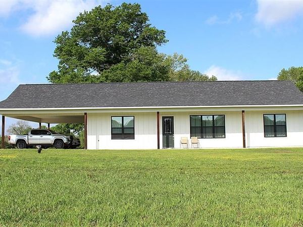 2420 County Road 4107 , New Boston, TX 75570