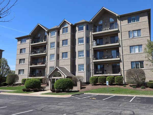 14160 SHEFFIELD Drive, Unit 404, Homer Glen, IL 60491