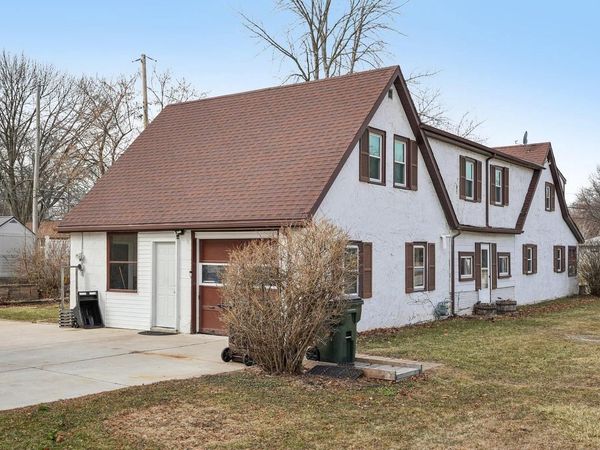 1001 W Bender ROAD, Glendale, WI 53217