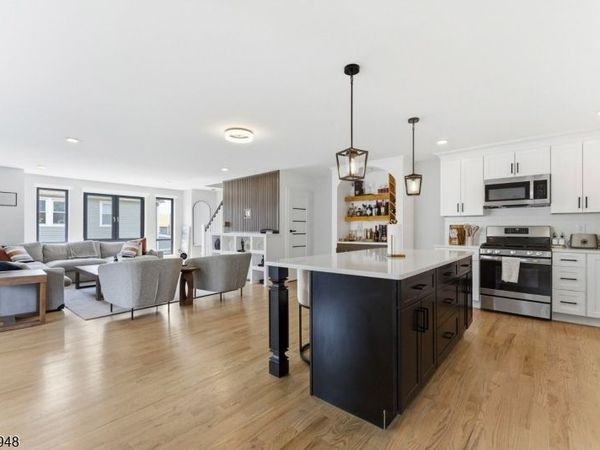 25 E 10Th St, Linden, NJ 07036