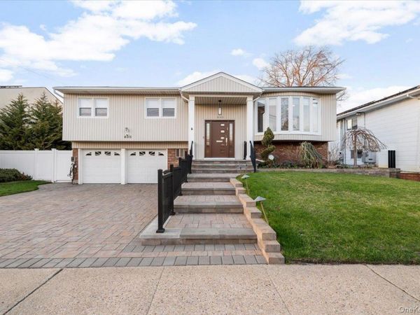 600 Hungry Harbor Road , North Woodmere, NY 11581