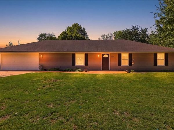 103 W Locust Street, Archie, MO 64725