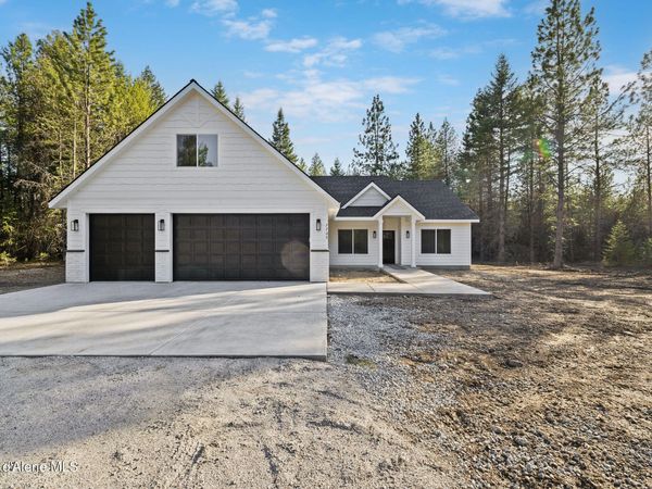 7705 E Howard Rd, Athol, ID 83801