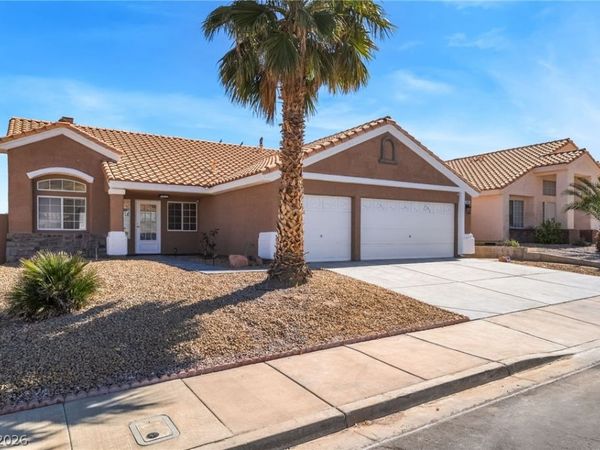 683 Truk Lagoon Drive , Henderson, NV 89002