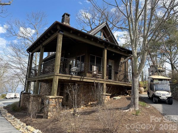 9 Hawks Ledge Trail , Burnsville, NC 28714