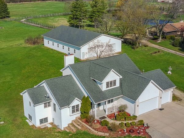 41604 N Hunt Club Road , Wadsworth, IL 60083