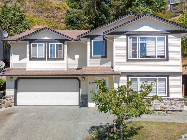 4740 Fairbrook Cres , Nanaimo, BC V9T 6L7