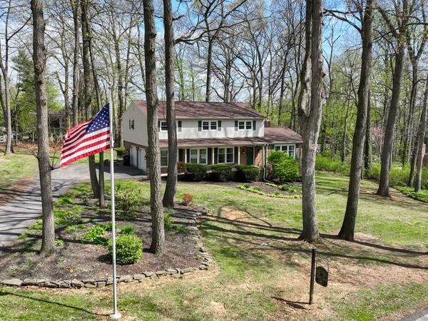 85 SITLER LANE , YORK, PA 17402