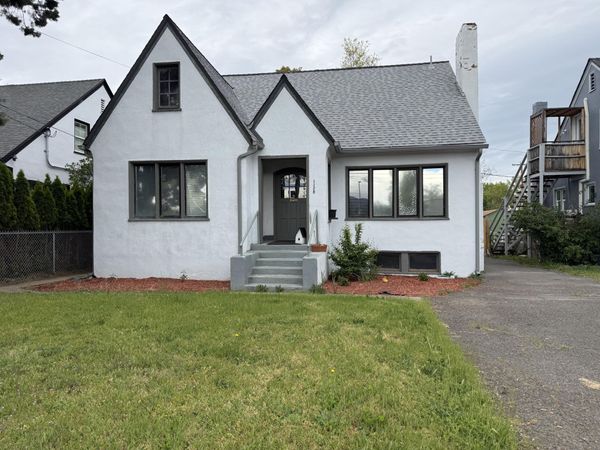 1128 W Main Street, Medford, OR 97501