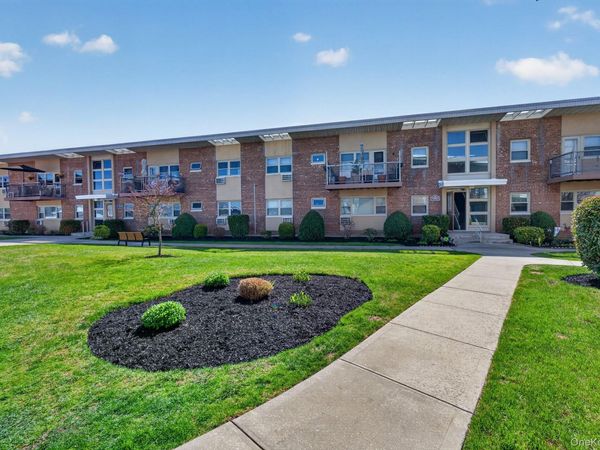 4 Rose Street , Unit 6 -F1, Oceanside, NY 11572