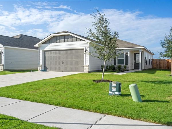 128 Paria CT, Jarrell, TX 76537