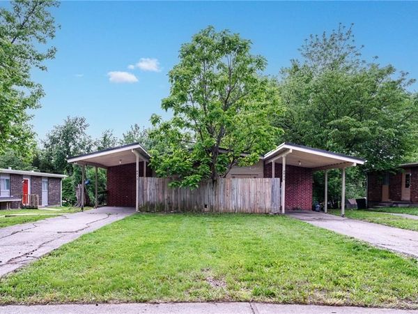 8436 Kessler Street, Overland Park, KS 66212