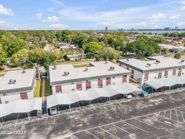 303 Ridge Boulevard, Unit 210, Daytona Beach, FL 32119