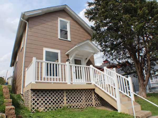 2118 E 12th Street , Davenport, IA 52803