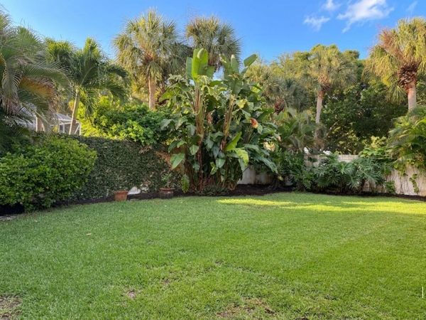 8773 Wakefield Drive, Palm Beach Gardens, FL 33410