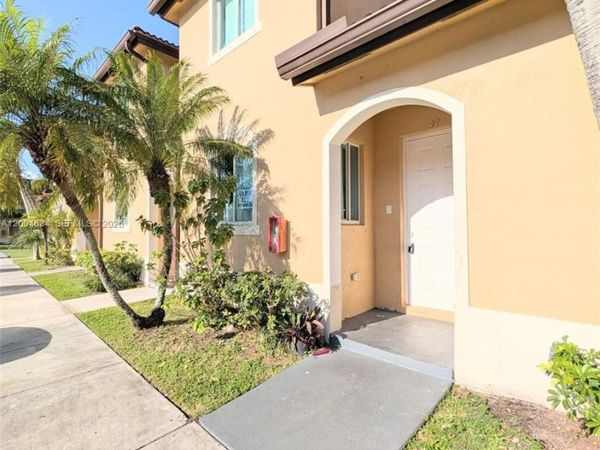 12080 SW 268th St , Unit 27, Homestead, FL 33032