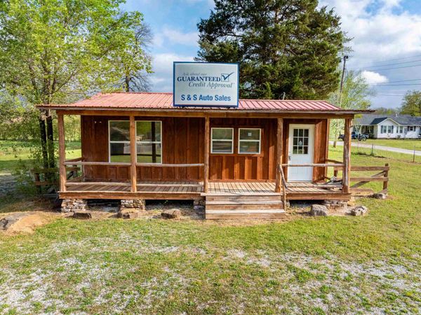 901A W. Main St , Mountain View, AR 72560