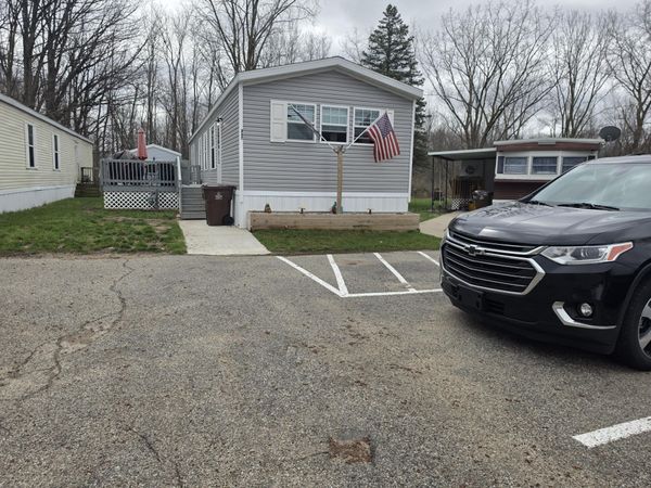 847 Apple Tree Court NW, Walker, MI 49534