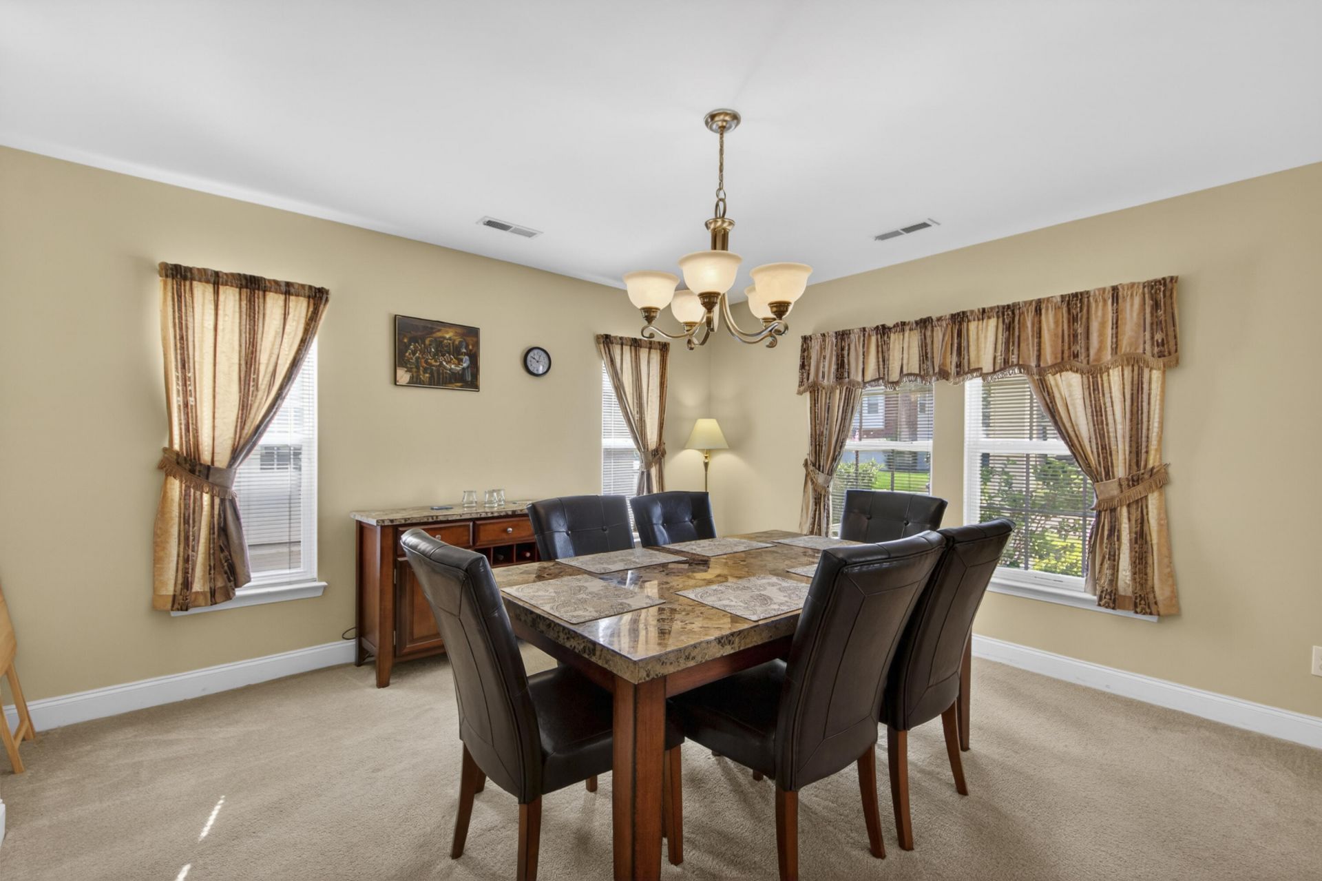 414 Glenmore Drive Photo 12