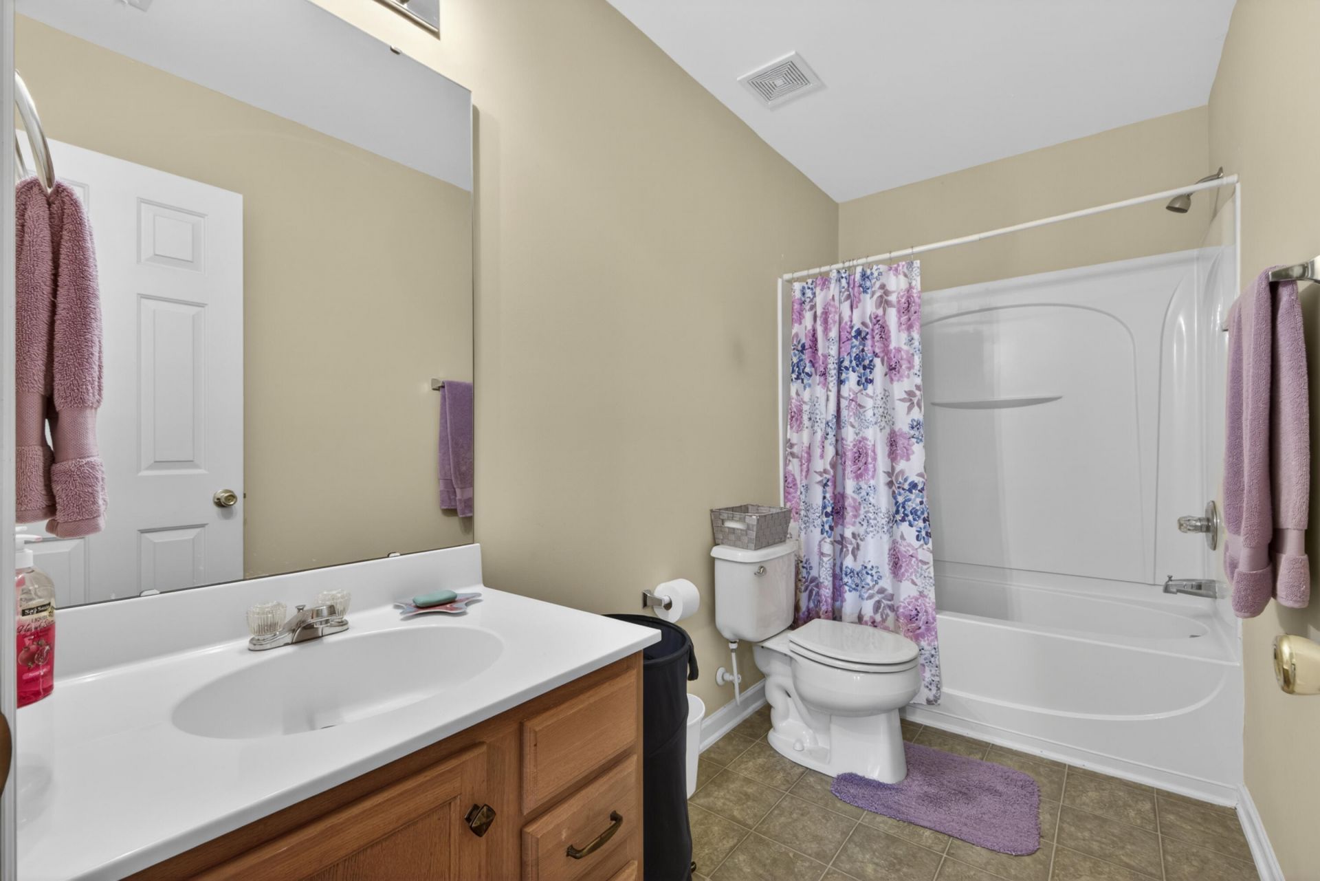 414 Glenmore Drive Photo 24