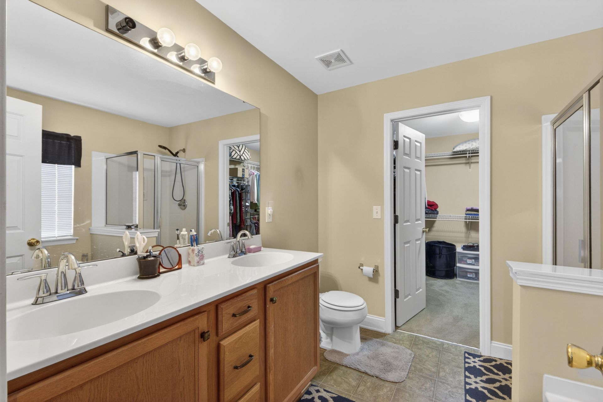 414 Glenmore Drive Photo 28