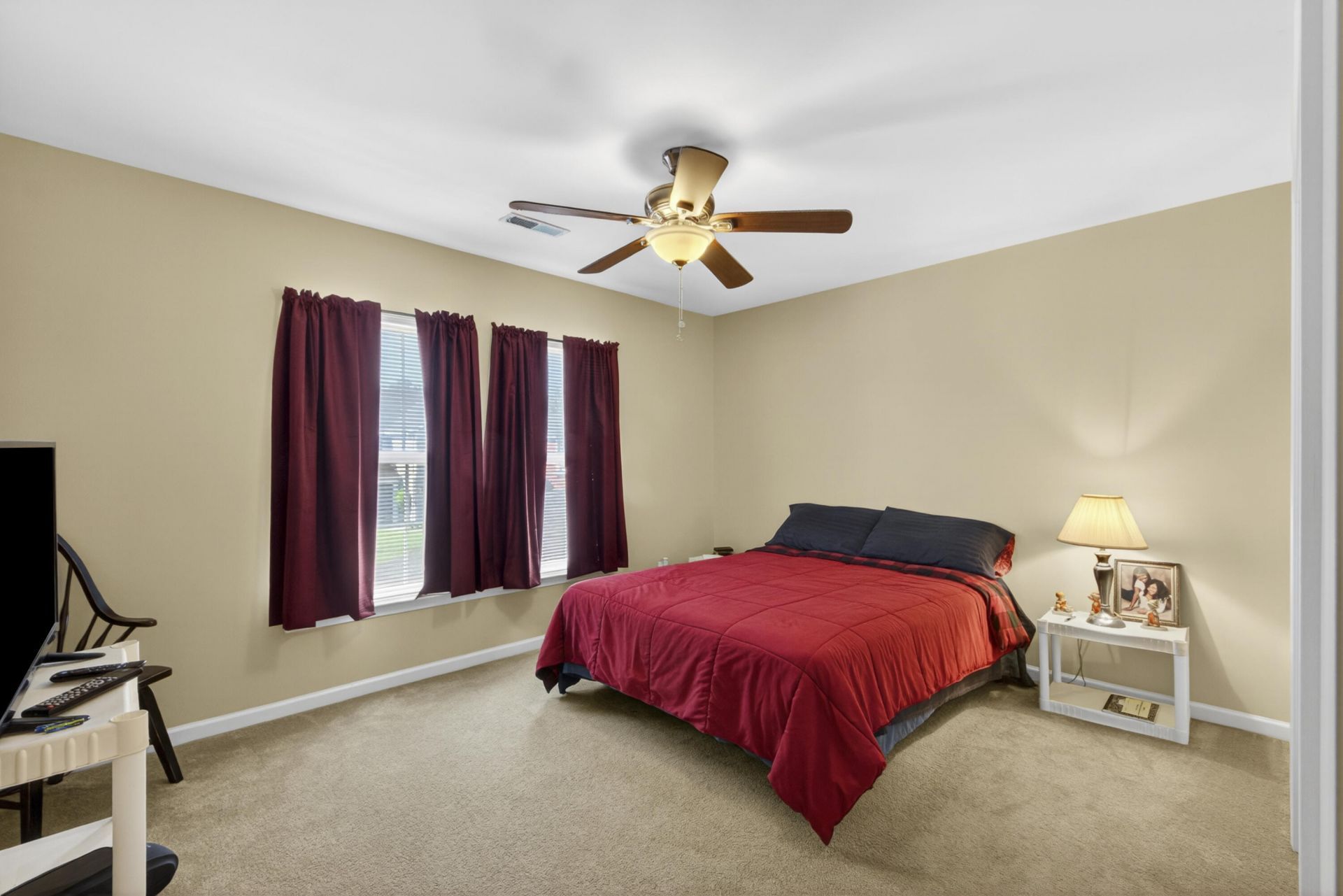 414 Glenmore Drive Photo 31