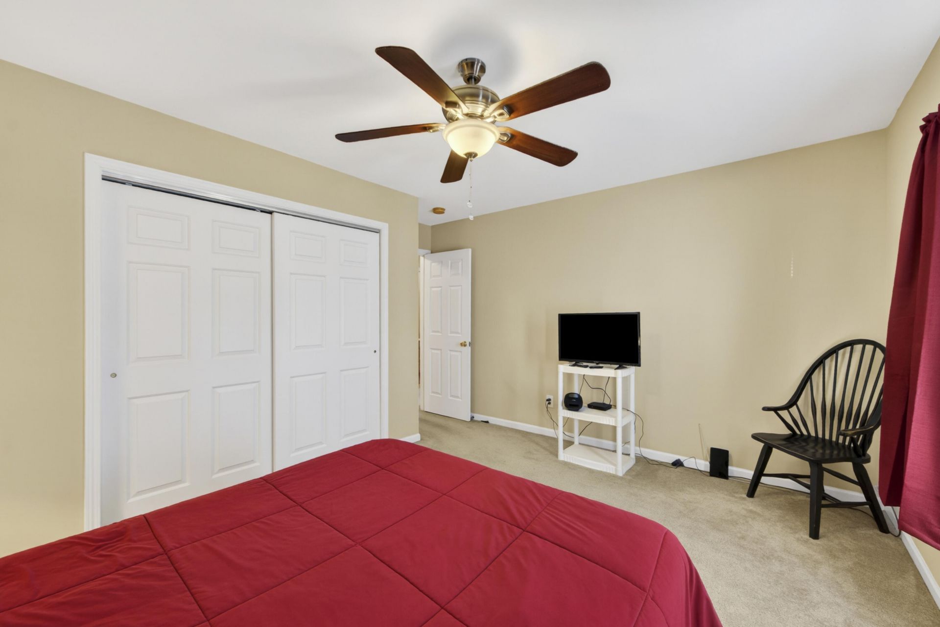 414 Glenmore Drive Photo 31