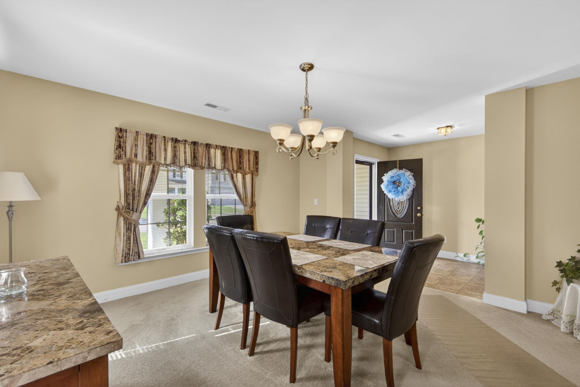 414 Glenmore Drive Photo 4