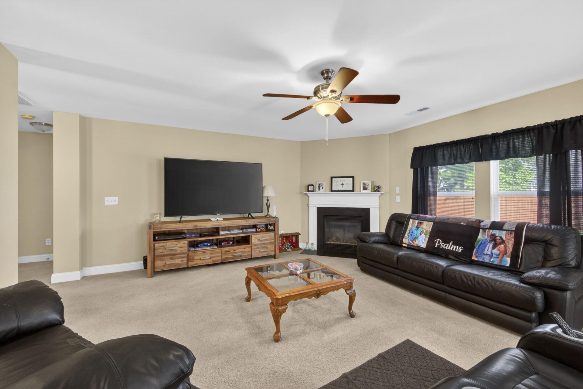 414 Glenmore Drive Photo 7