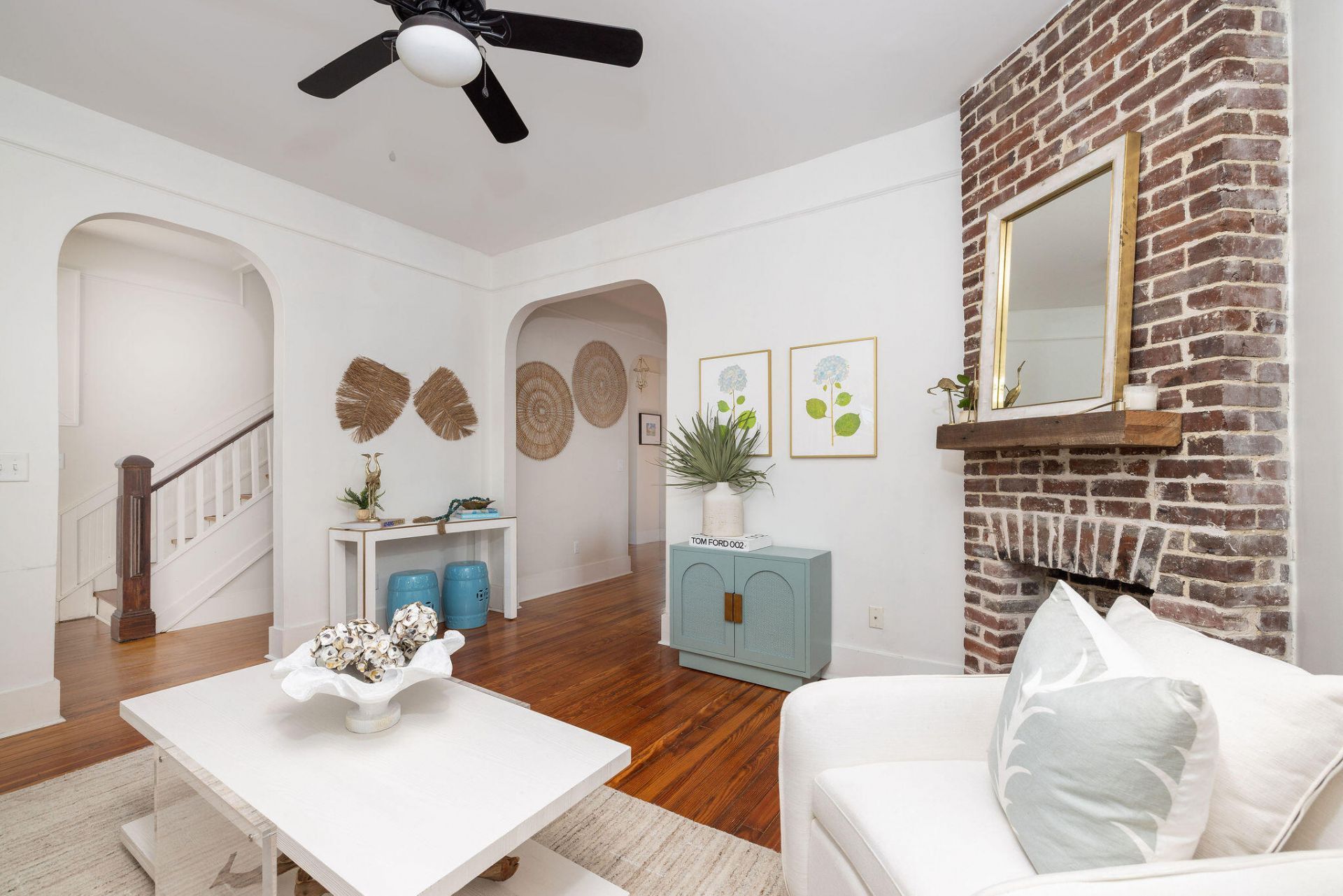 21 Cleveland Street Photo 13