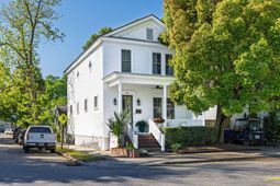 21 Cleveland Street photo 4