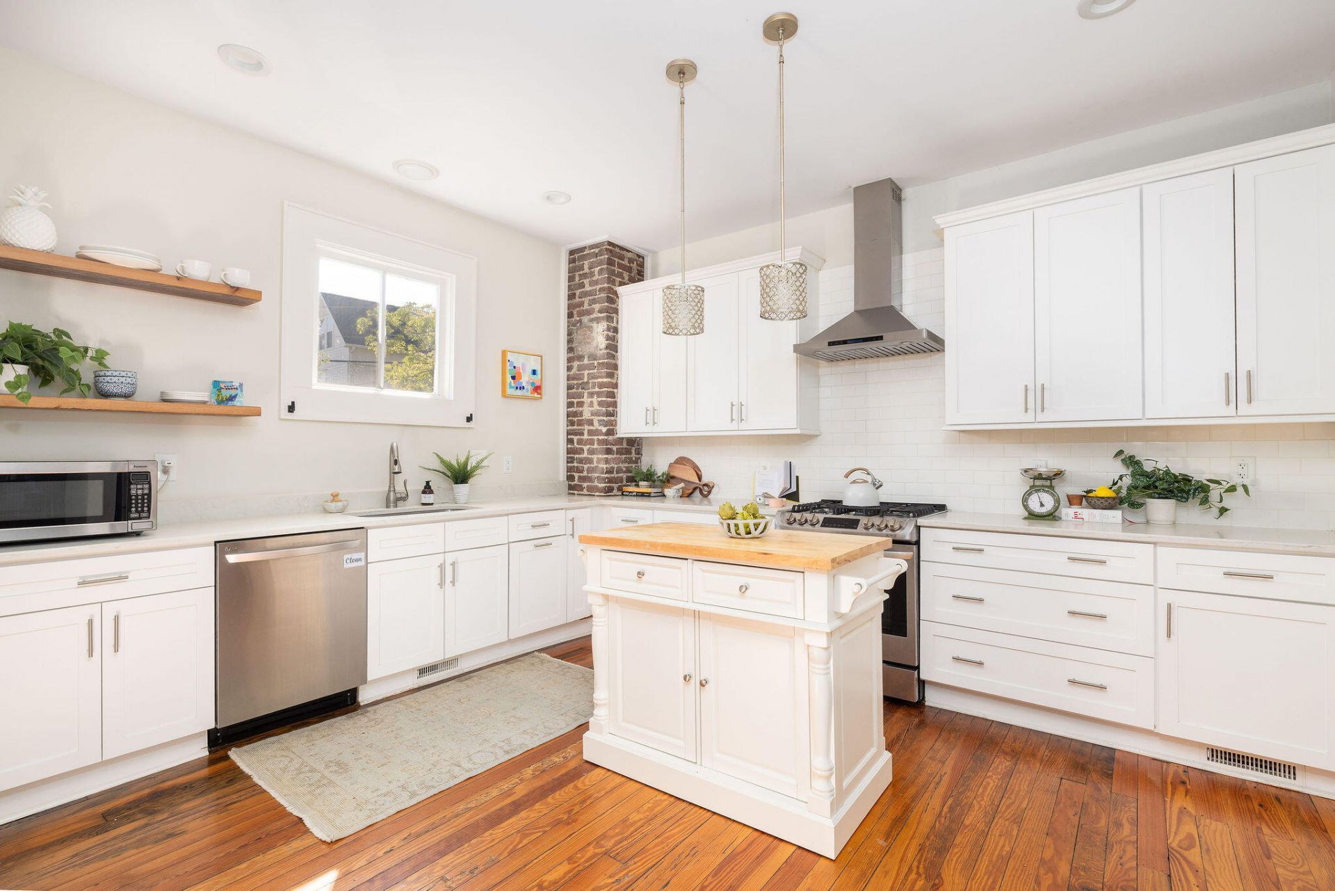 21 Cleveland Street Photo 21