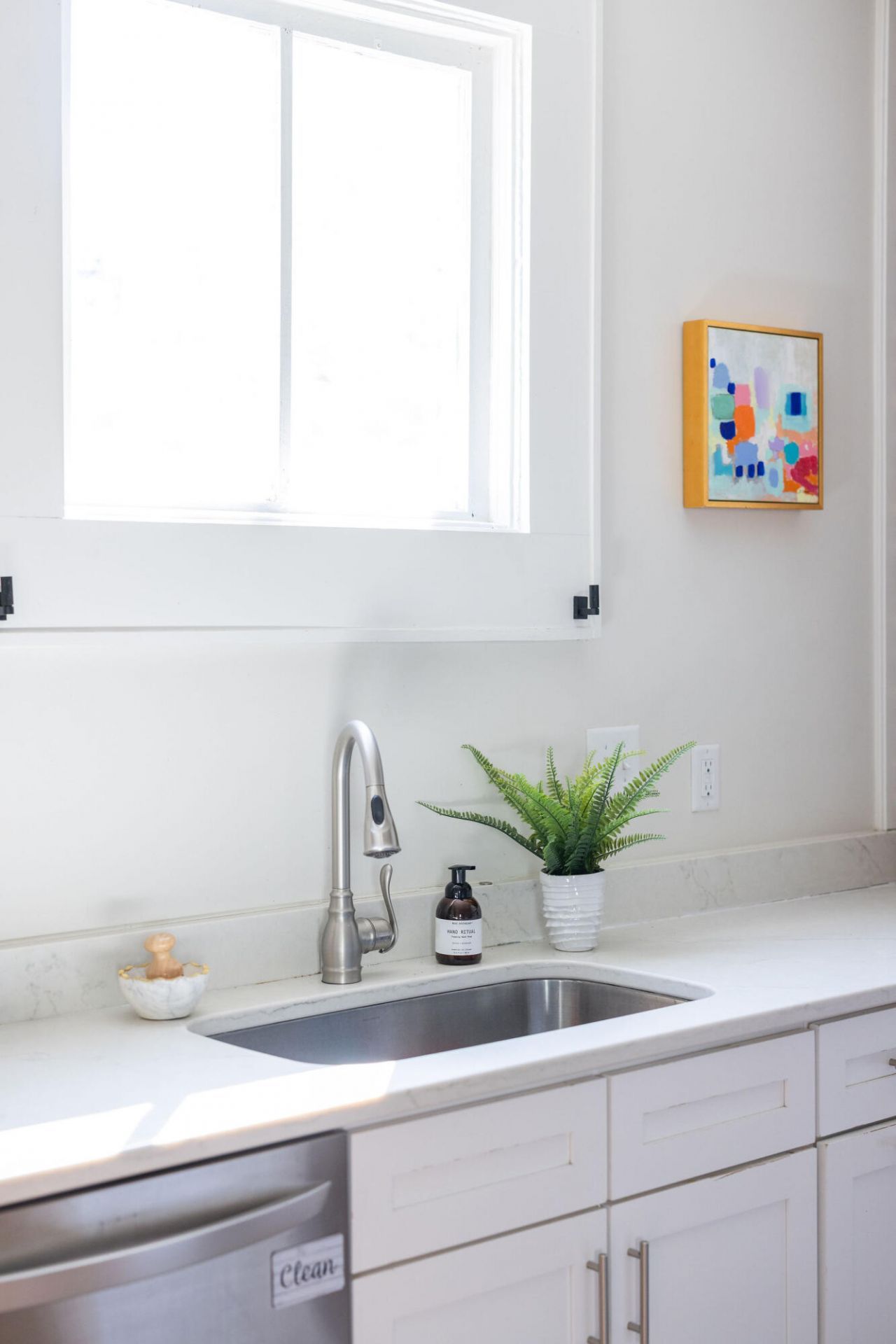 21 Cleveland Street Photo 24