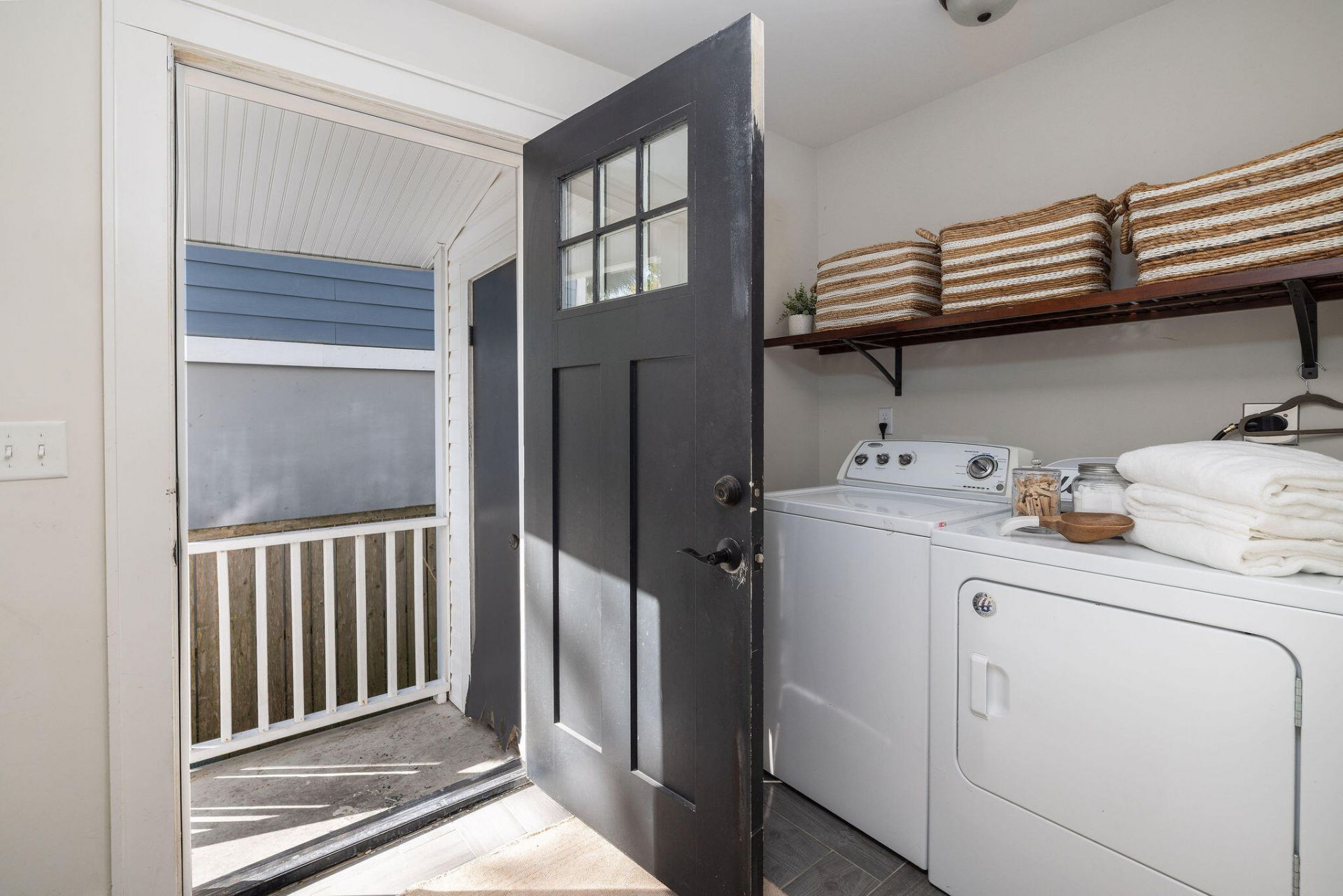 21 Cleveland Street Photo 30