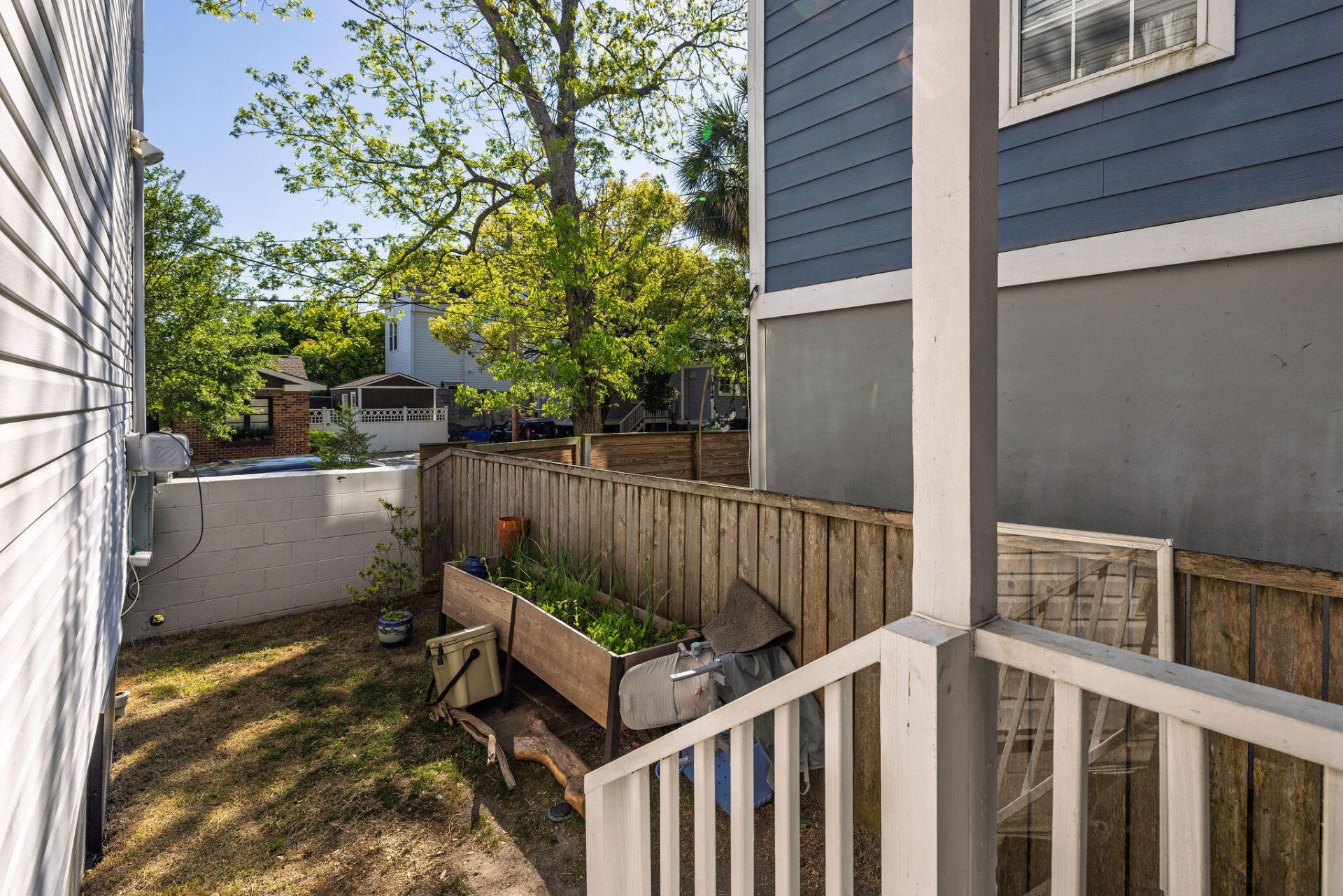 21 Cleveland Street Photo 44