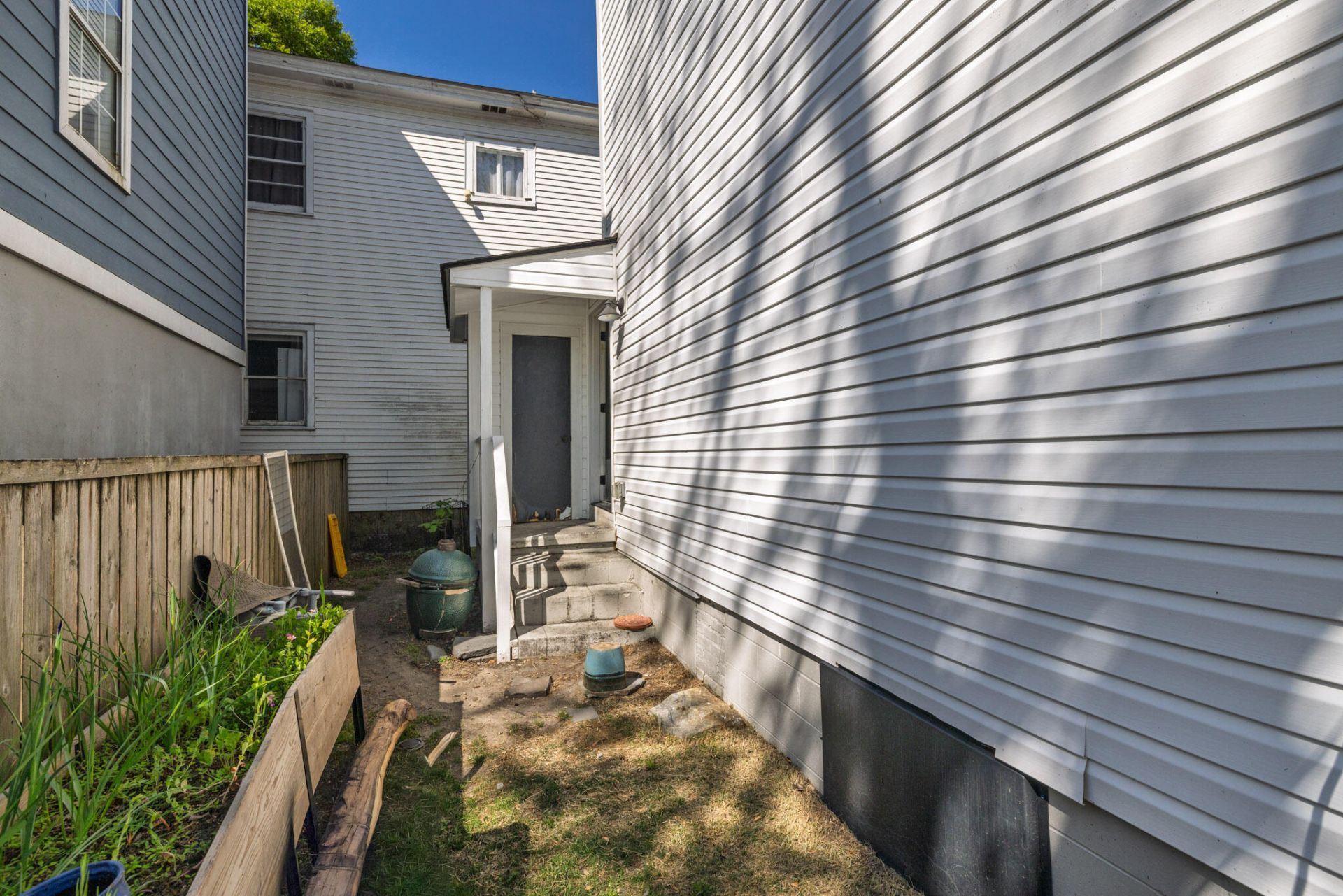 21 Cleveland Street Photo 44
