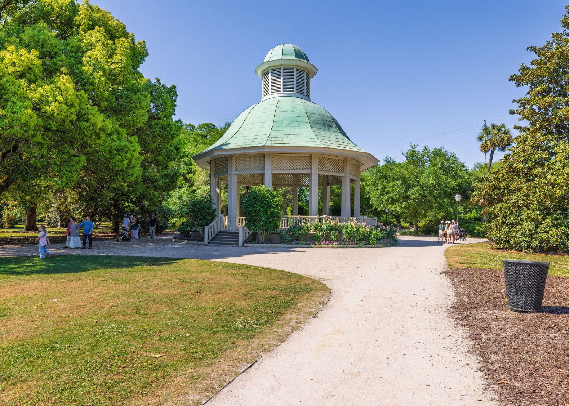 21 Cleveland Street Photo 48