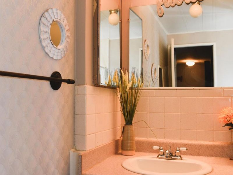 696 Riviera Court , Columbus, OH 43207 Photo 20