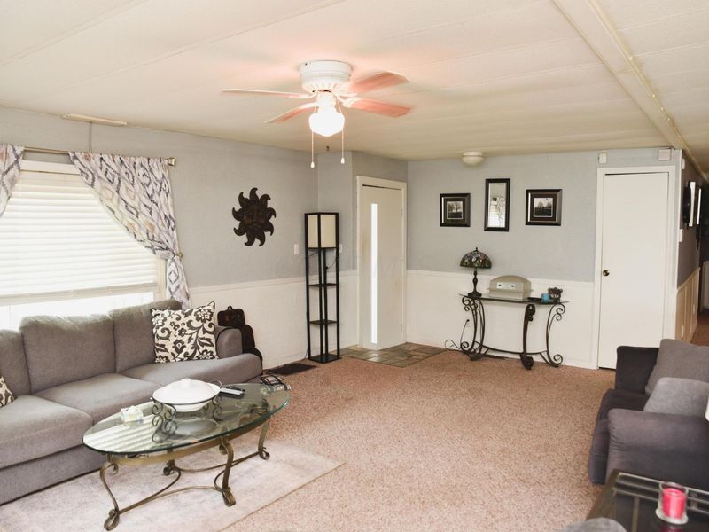 696 Riviera Court , Columbus, OH 43207 Photo 5