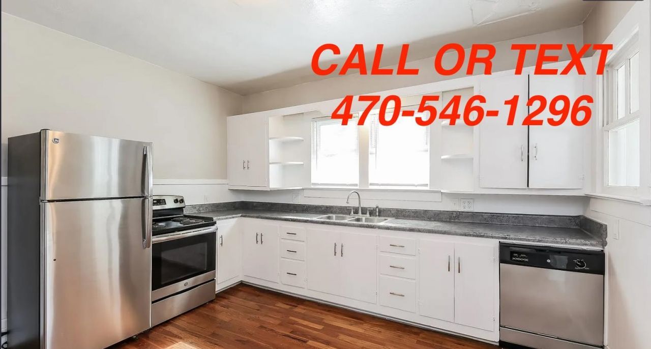 211 S 4th St.  Photo 5