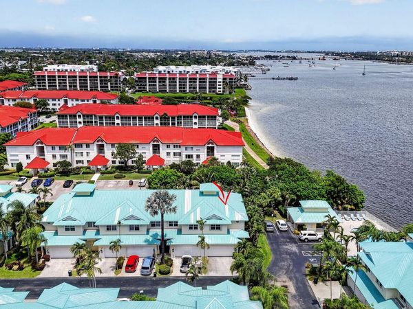 169 Barefoot Cove, Hypoluxo, FL 33462