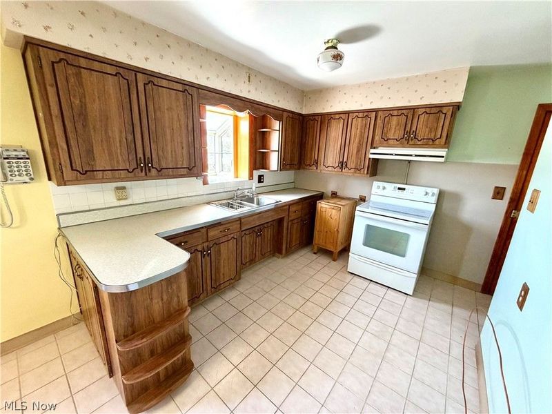 123 Clearview Ave, Weirton, WV 26062 Photo 8