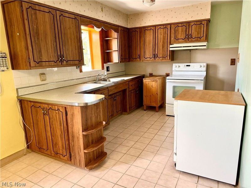 123 Clearview Ave, Weirton, WV 26062 Photo 9