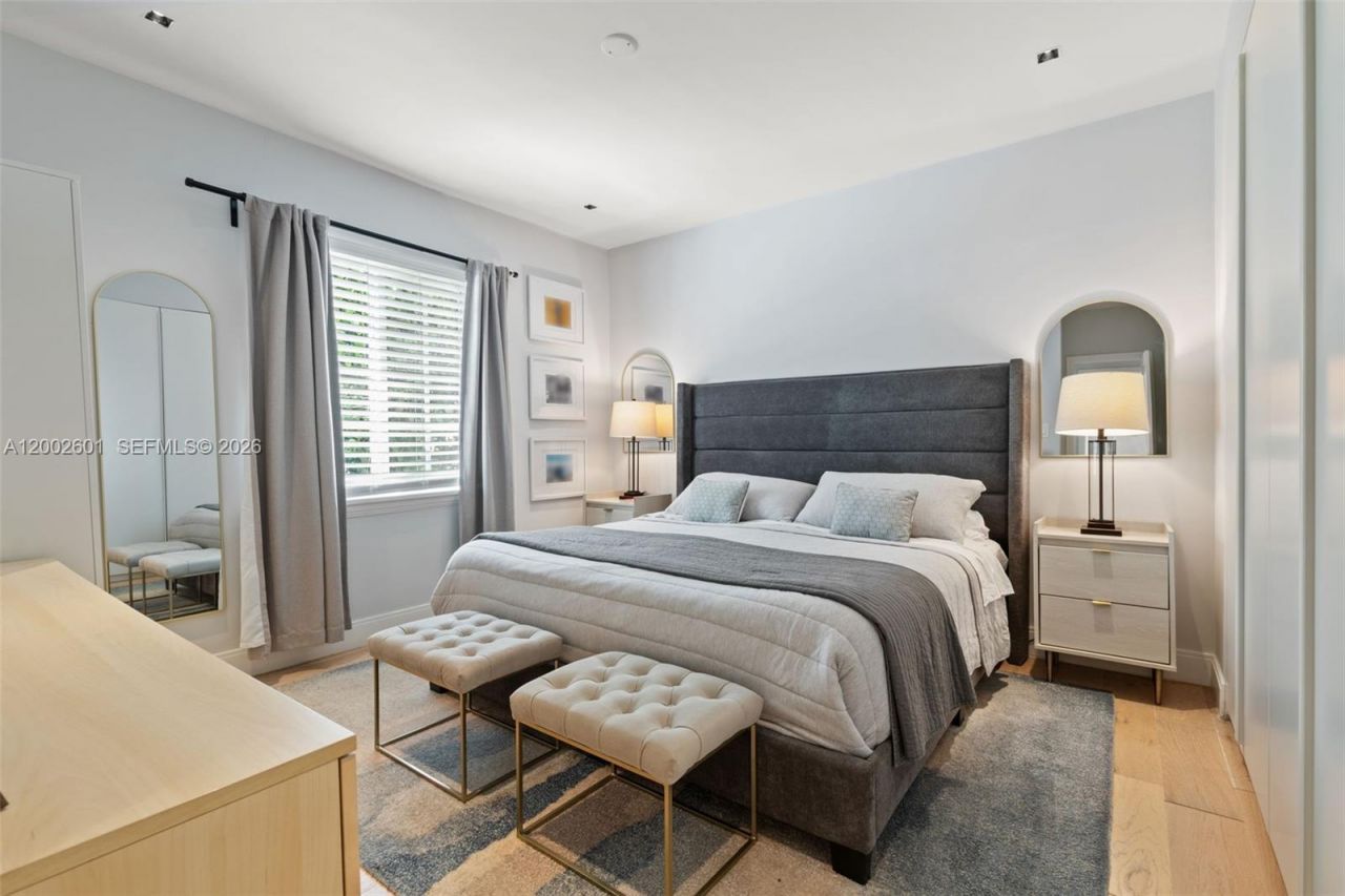 1502 El Rado St, Coral Gables, FL 33134 Photo