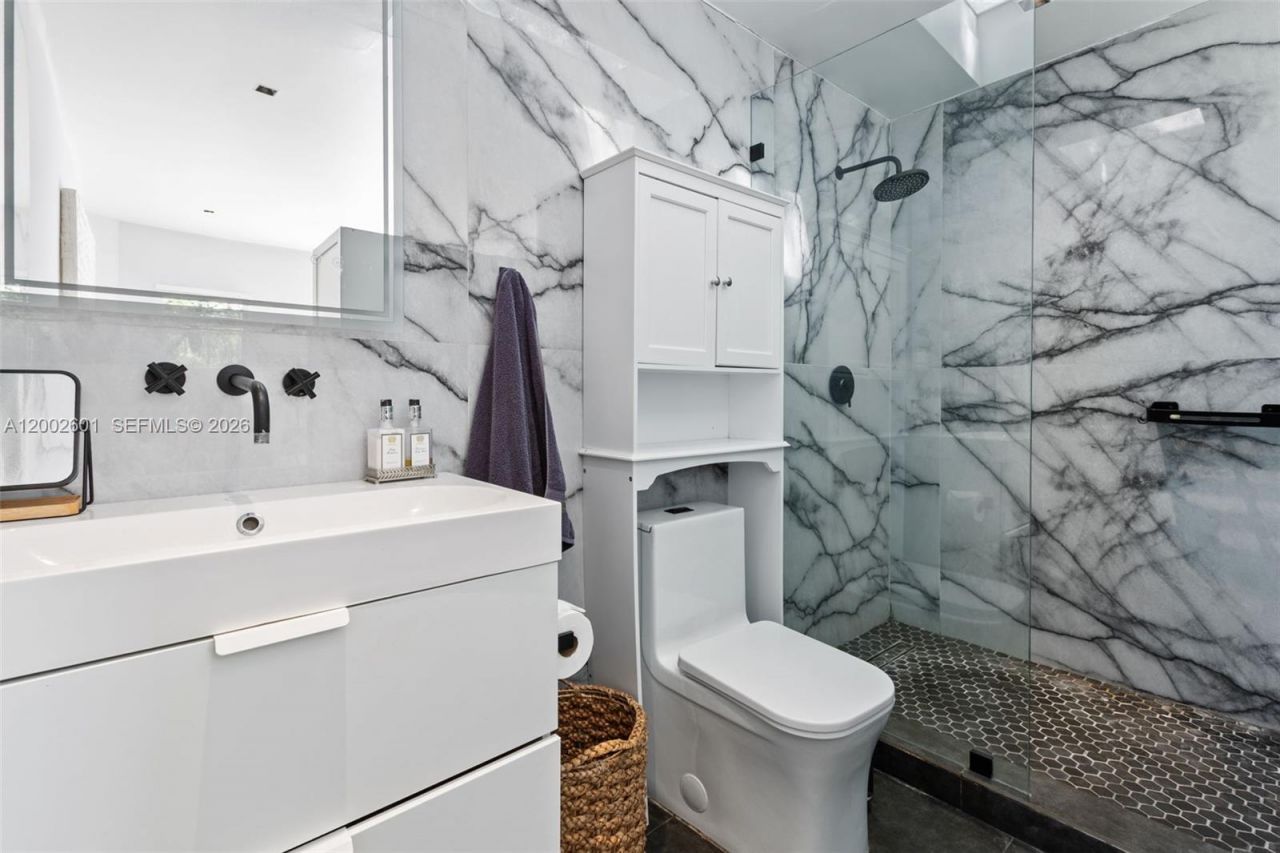 1502 El Rado St, Coral Gables, FL 33134 Photo