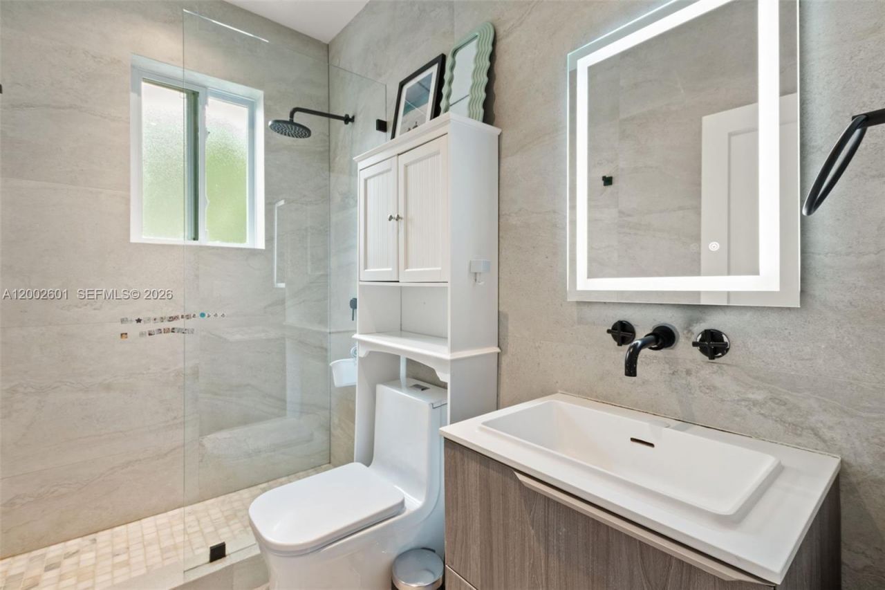 1502 El Rado St, Coral Gables, FL 33134 Photo