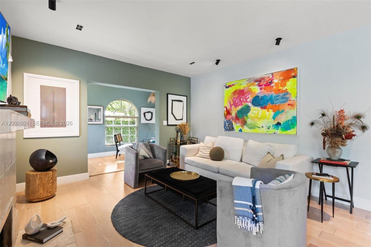 1502 El Rado St, Coral Gables, FL 33134 Photo