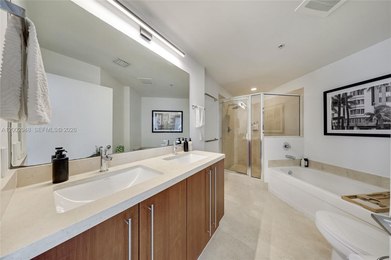 1111 SW 1st Ave , Unit 2719-N, Miami, FL 33130 Photo