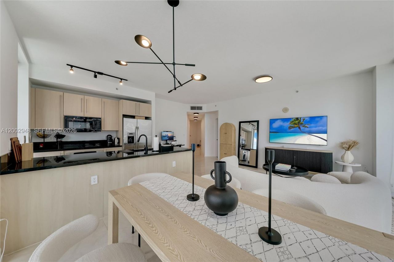 1111 SW 1st Ave , Unit 2719-N, Miami, FL 33130 Photo