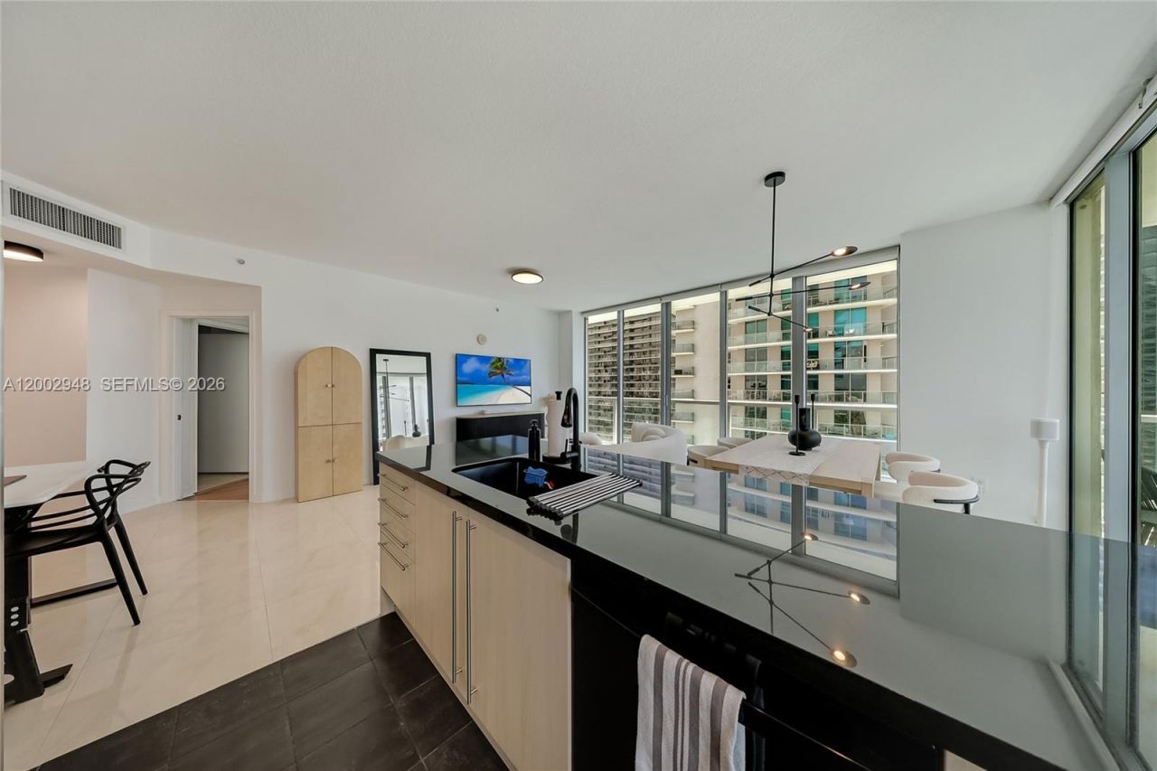 1111 SW 1st Ave , Unit 2719-N, Miami, FL 33130 Photo